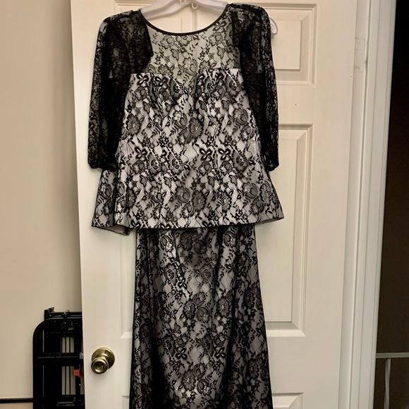 NWT| 2-Piece Alfred Angelo Black Lace Set | Size 0 - Picture 1 of 12
